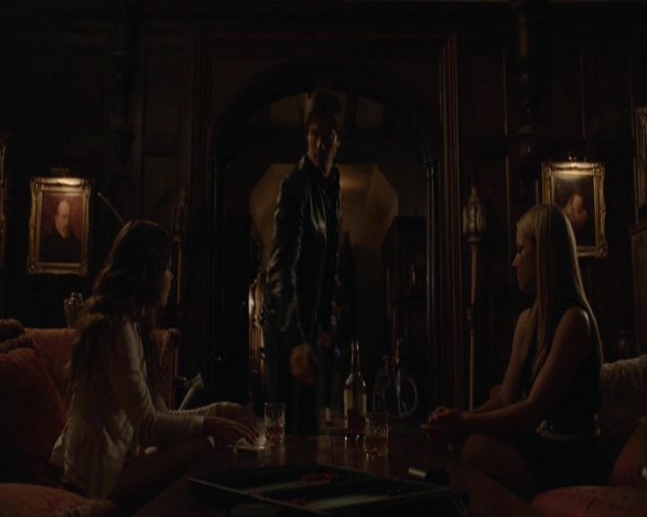 VampireDiariesWorld-dot-nl_7x01DayOneOfTwentyThousandGiveOrTake-deletedscenes0022.jpg