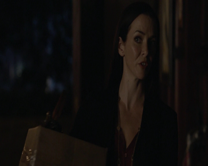 VampireDiariesWorld-dot-nl_7x01DayOneOfTwentyThousandGiveOrTake-deletedscenes0033.jpg