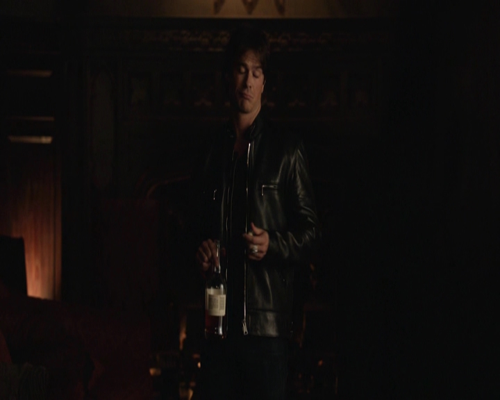 VampireDiariesWorld-dot-nl_7x01DayOneOfTwentyThousandGiveOrTake-deletedscenes0055.jpg