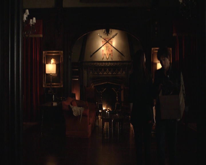 VampireDiariesWorld-dot-nl_7x01DayOneOfTwentyThousandGiveOrTake-deletedscenes0074.jpg