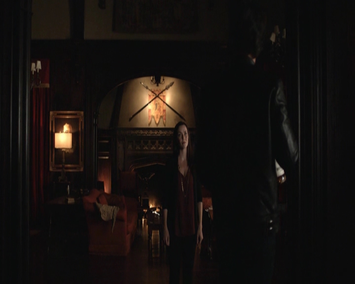 VampireDiariesWorld-dot-nl_7x01DayOneOfTwentyThousandGiveOrTake-deletedscenes0080.jpg