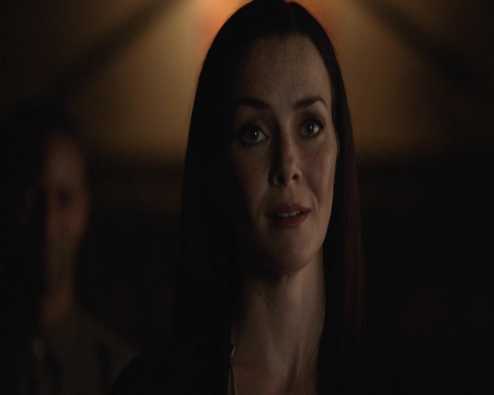 VampireDiariesWorld-dot-nl_7x01DayOneOfTwentyThousandGiveOrTake-deletedscenes0106.jpg