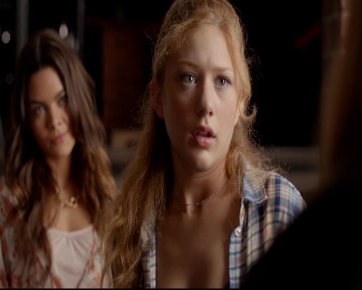 VampireDiariesWorld-dot-nl_7x01DayOneOfTwentyThousandGiveOrTake0514.jpg