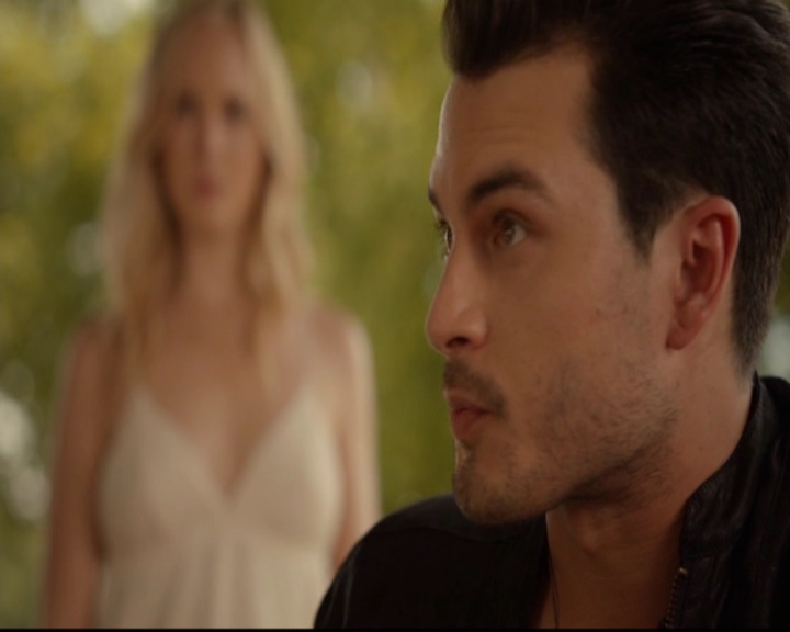 VampireDiariesWorld-dot-nl_7x01DayOneOfTwentyThousandGiveOrTake1569.jpg