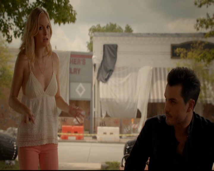 VampireDiariesWorld-dot-nl_7x01DayOneOfTwentyThousandGiveOrTake1576.jpg