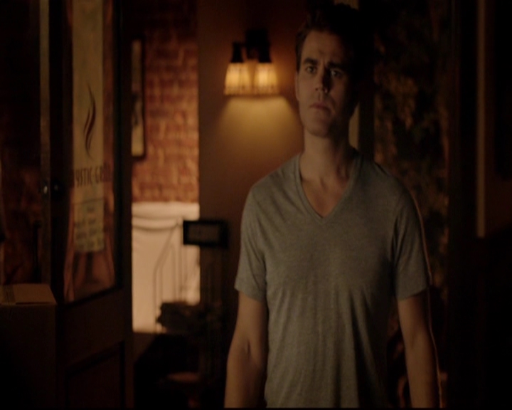 VampireDiariesWorld-dot-nl_7x01DayOneOfTwentyThousandGiveOrTake1666.jpg