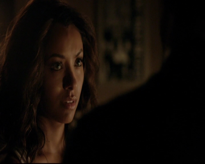 VampireDiariesWorld-dot-nl_7x01DayOneOfTwentyThousandGiveOrTake1847.jpg