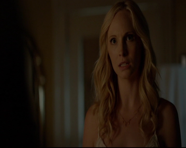 VampireDiariesWorld-dot-nl_7x01DayOneOfTwentyThousandGiveOrTake1939.jpg