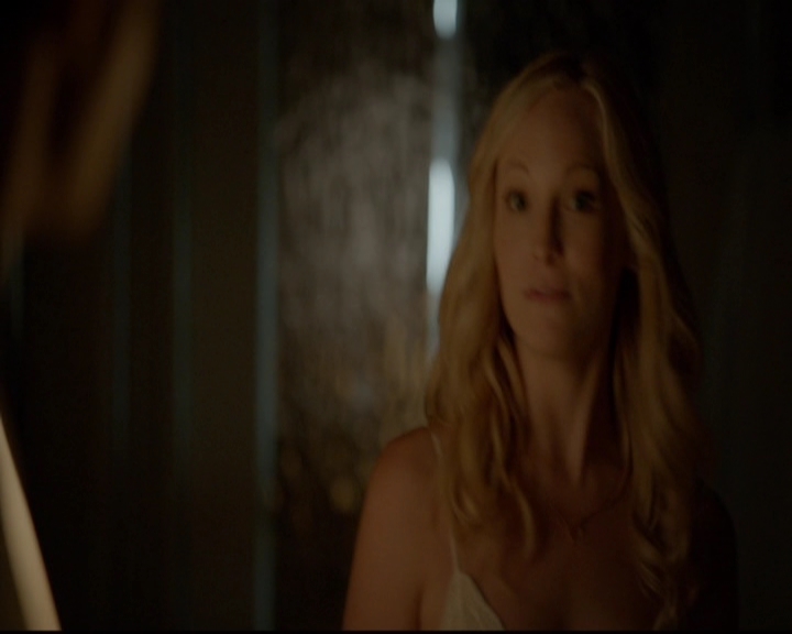 VampireDiariesWorld-dot-nl_7x01DayOneOfTwentyThousandGiveOrTake1953.jpg