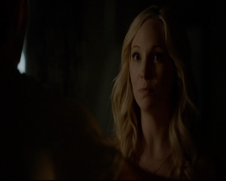 VampireDiariesWorld-dot-nl_7x01DayOneOfTwentyThousandGiveOrTake1972.jpg