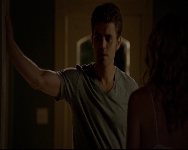 VampireDiariesWorld-dot-nl_7x01DayOneOfTwentyThousandGiveOrTake1982.jpg