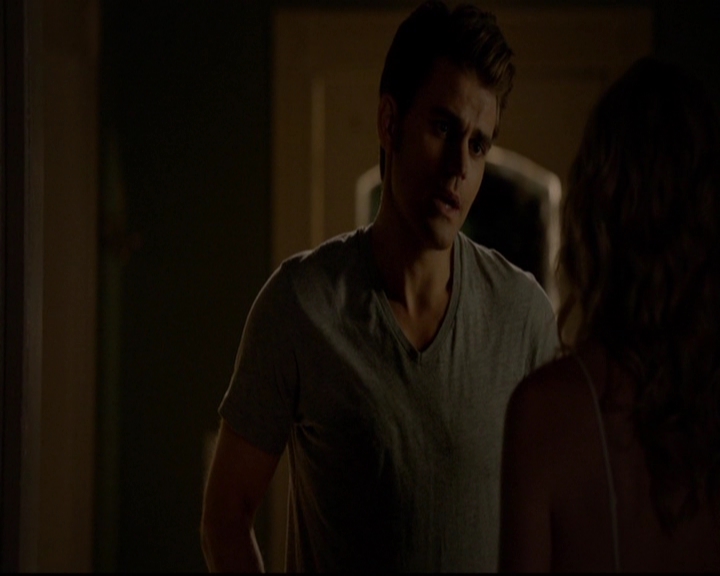 VampireDiariesWorld-dot-nl_7x01DayOneOfTwentyThousandGiveOrTake1991.jpg