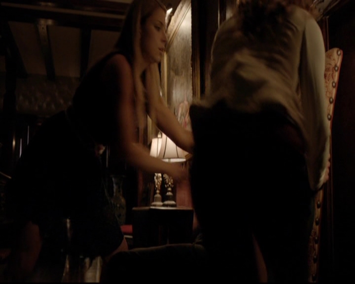 VampireDiariesWorld-dot-nl_7x01DayOneOfTwentyThousandGiveOrTake2129.jpg