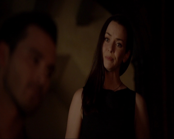 VampireDiariesWorld-dot-nl_7x02NeverLetMeGo2091.jpg