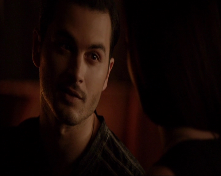 VampireDiariesWorld-dot-nl_7x02NeverLetMeGo2130.jpg