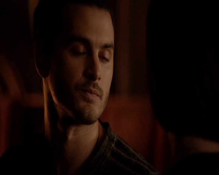 VampireDiariesWorld-dot-nl_7x02NeverLetMeGo2141.jpg