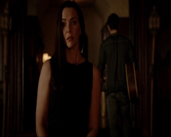 VampireDiariesWorld-dot-nl_7x02NeverLetMeGo2151.jpg