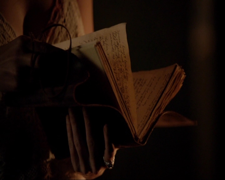 VampireDiariesWorld-dot-nl_7x02NeverLetMeGo2209.jpg