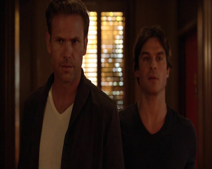 VampireDiariesWorld-dot-nl_7x03AgeOfInnocence-deletedscenes0020.jpg