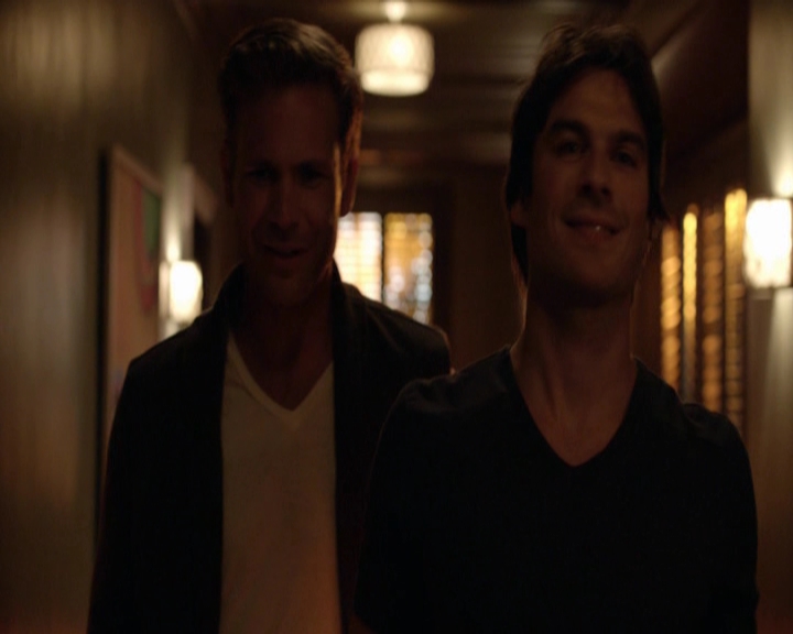 VampireDiariesWorld-dot-nl_7x03AgeOfInnocence-deletedscenes0027.jpg