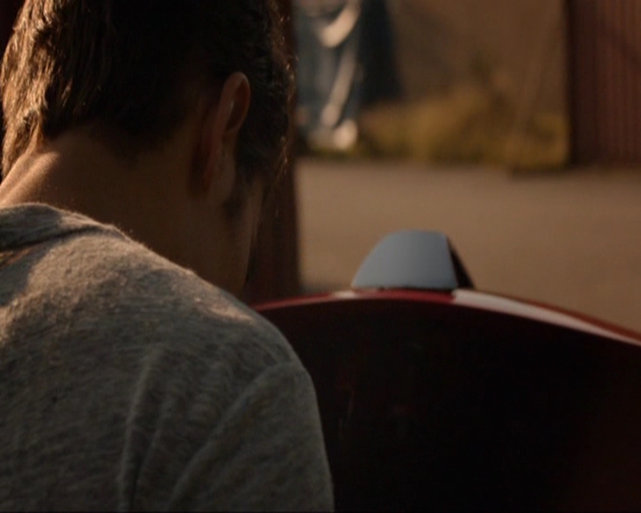 VampireDiariesWorld-dot-nl_7x03AgeOfInnocence0016.jpg