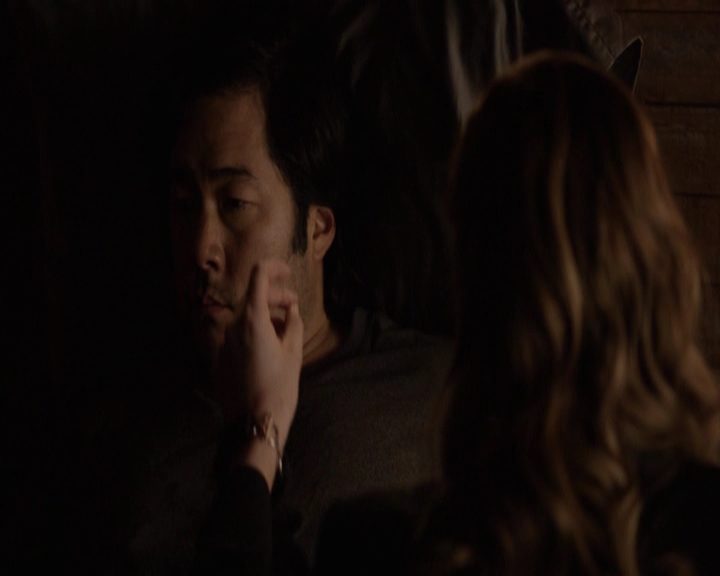 VampireDiariesWorld-dot-nl_7x04ICarryYourHeartWithMe-deletedscenes0015.jpg