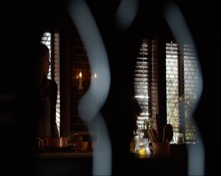 VampireDiariesWorld-dot-nl_7x04ICarryYourHeartWithMe0510.jpg