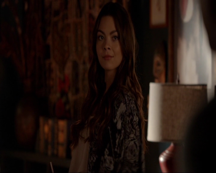 VampireDiariesWorld-dot-nl_7x04ICarryYourHeartWithMe0601.jpg