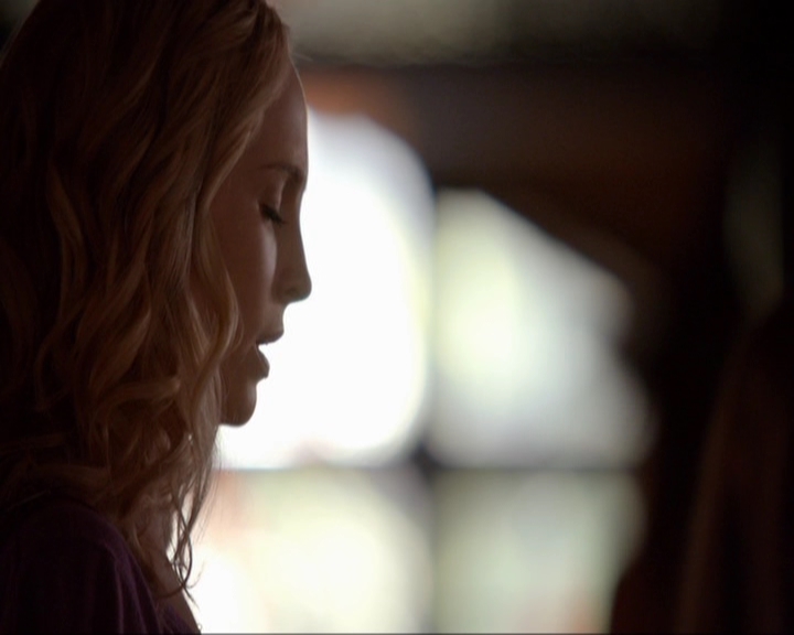 VampireDiariesWorld-dot-nl_7x04ICarryYourHeartWithMe0809.jpg