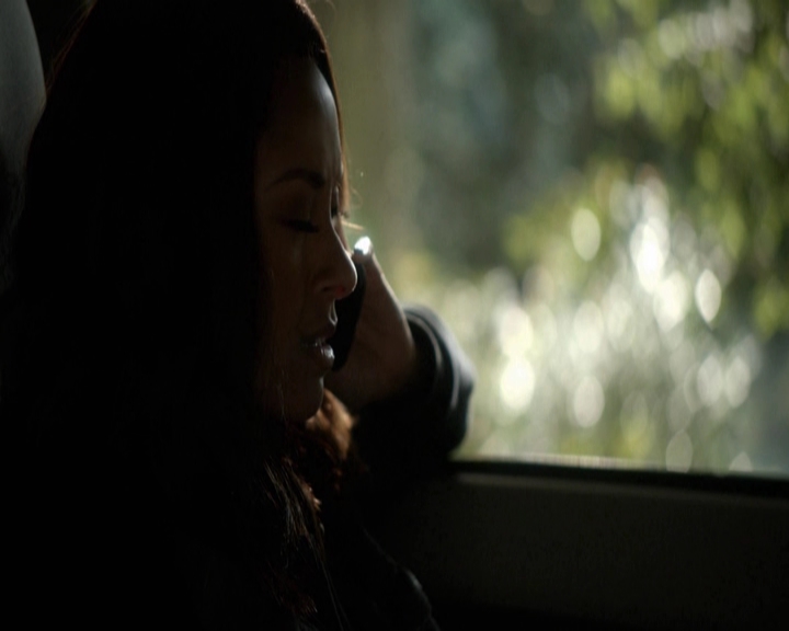 VampireDiariesWorld-dot-nl_7x05LiveThroughThis-deletedscenes0022.jpg