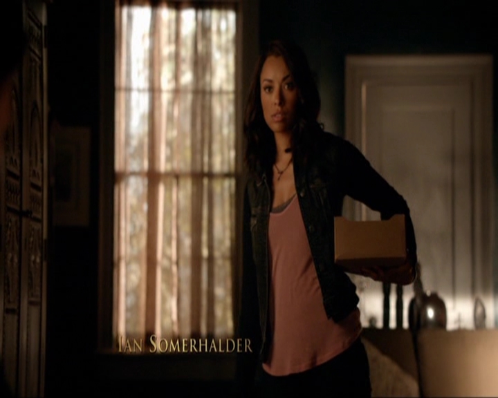 VampireDiariesWorld-dot-nl_7x05LiveThroughThis0107.jpg