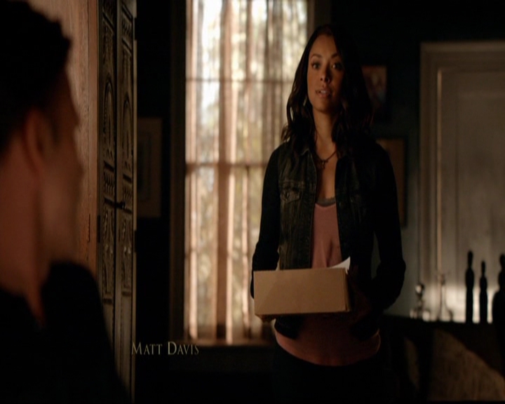 VampireDiariesWorld-dot-nl_7x05LiveThroughThis0119.jpg