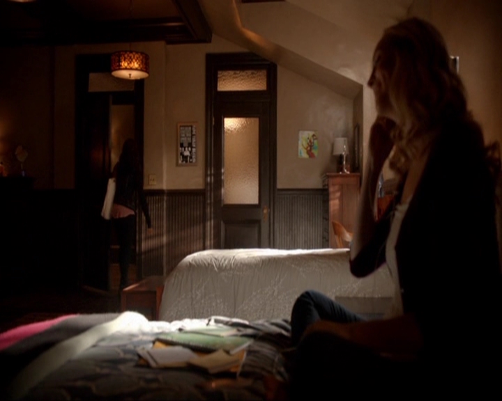 VampireDiariesWorld-dot-nl_7x05LiveThroughThis0570.jpg