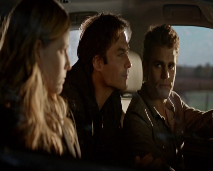 VampireDiariesWorld-dot-nl_7x05LiveThroughThis0651.jpg