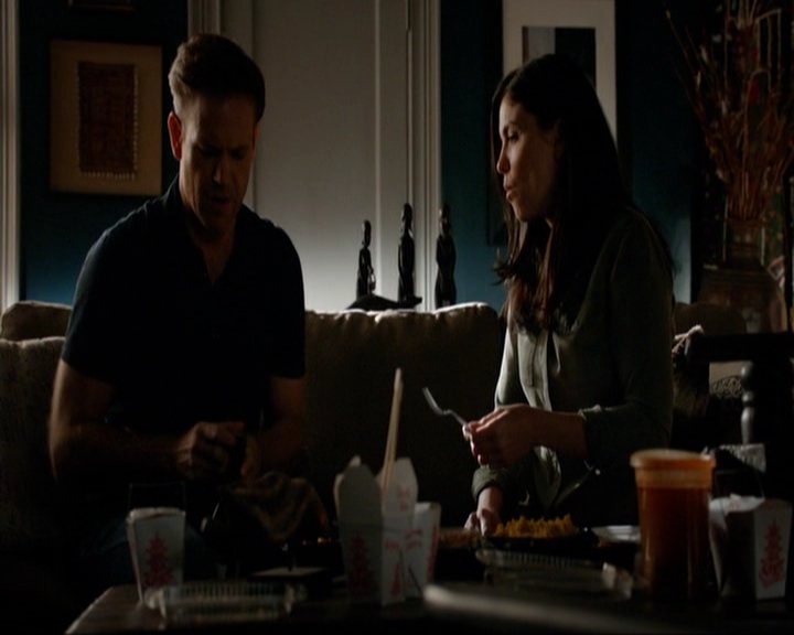 VampireDiariesWorld-dot-nl_7x05LiveThroughThis0709.jpg