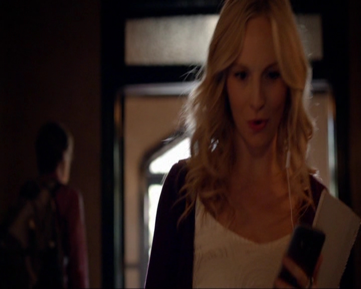 VampireDiariesWorld-dot-nl_7x05LiveThroughThis0733.jpg