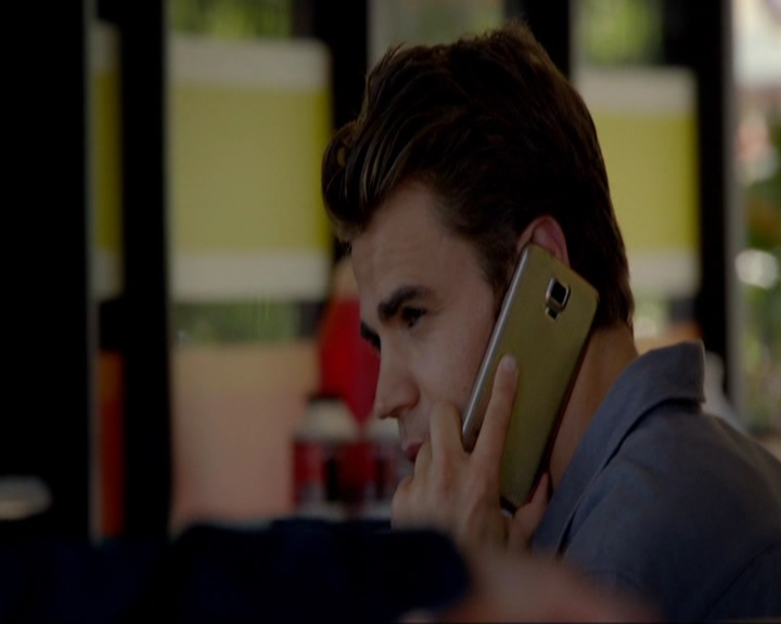 VampireDiariesWorld-dot-nl_7x05LiveThroughThis0741.jpg