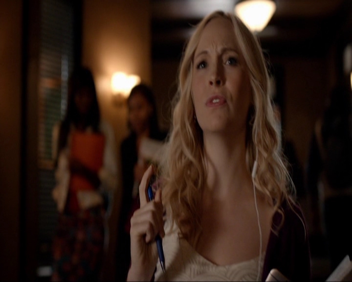 VampireDiariesWorld-dot-nl_7x05LiveThroughThis0756.jpg