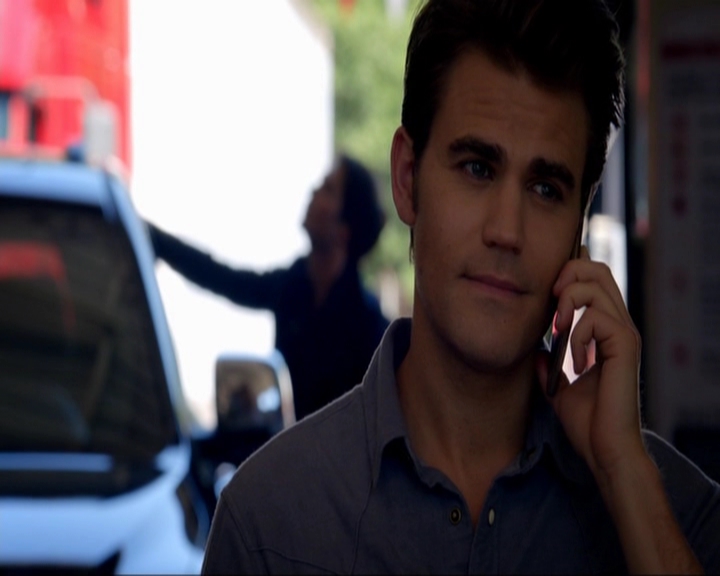 VampireDiariesWorld-dot-nl_7x05LiveThroughThis0781.jpg