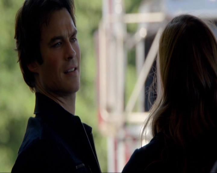 VampireDiariesWorld-dot-nl_7x05LiveThroughThis0816.jpg