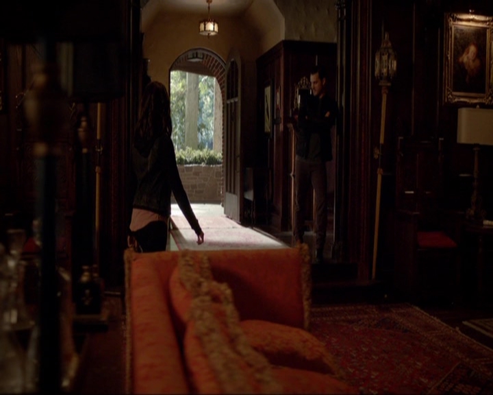 VampireDiariesWorld-dot-nl_7x05LiveThroughThis0841.jpg