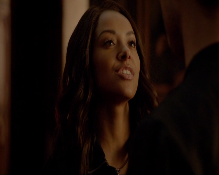 VampireDiariesWorld-dot-nl_7x05LiveThroughThis0865.jpg