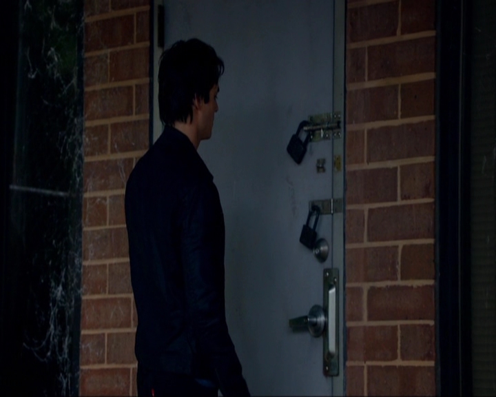 VampireDiariesWorld-dot-nl_7x05LiveThroughThis0943.jpg