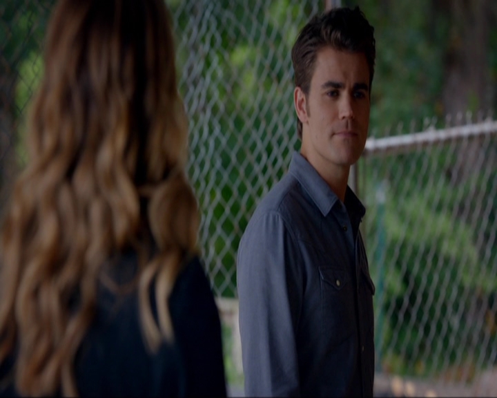 VampireDiariesWorld-dot-nl_7x05LiveThroughThis0946.jpg