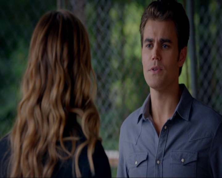 VampireDiariesWorld-dot-nl_7x05LiveThroughThis0953.jpg