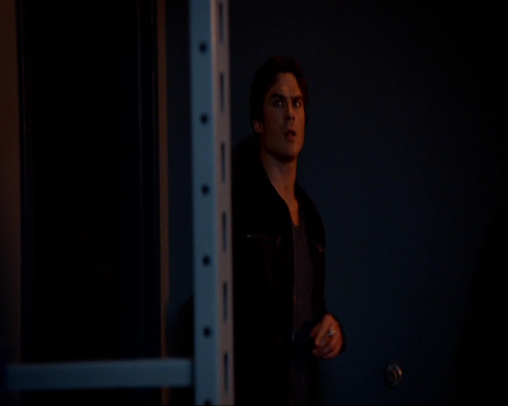 VampireDiariesWorld-dot-nl_7x05LiveThroughThis0976.jpg