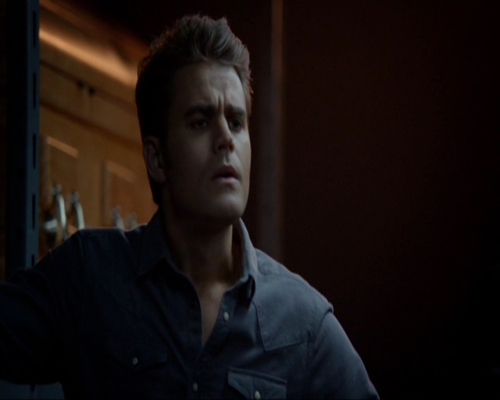 VampireDiariesWorld-dot-nl_7x05LiveThroughThis1006.jpg