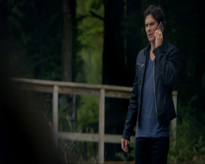 VampireDiariesWorld-dot-nl_7x05LiveThroughThis1039.jpg