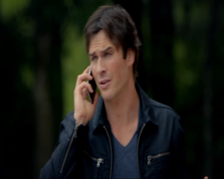 VampireDiariesWorld-dot-nl_7x05LiveThroughThis1050.jpg