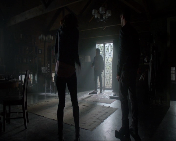 VampireDiariesWorld-dot-nl_7x05LiveThroughThis1140.jpg